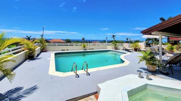 Outdoor pool, pool loungers