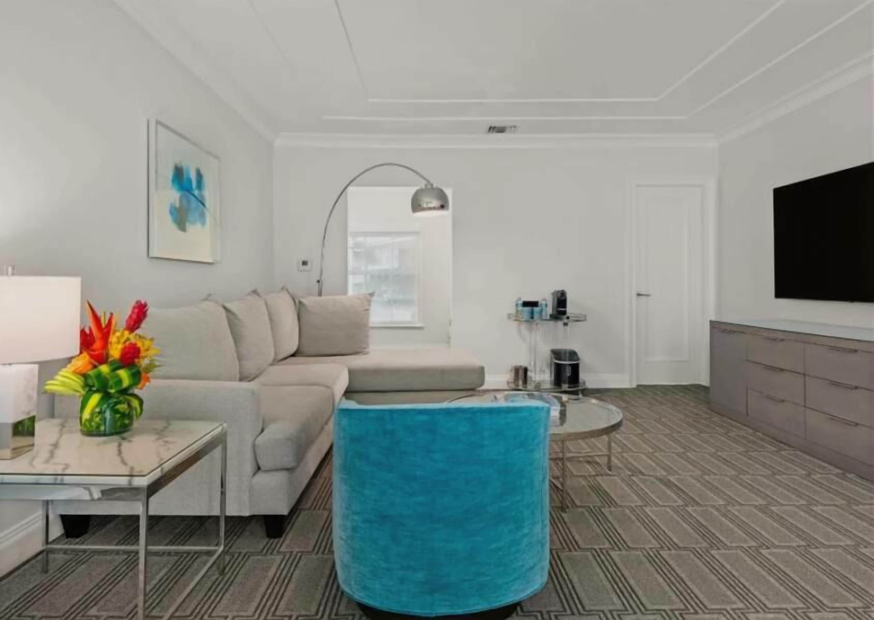 Luxury Single Room | In-room safe, iron/ironing board, free WiFi