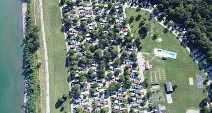 Wildwood By The Lake! Cottage Rental in Private Park next to Lake Erie!