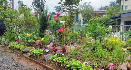 Entire cottage near Nuwara Eliya town - offering peace, convenience and freedom!