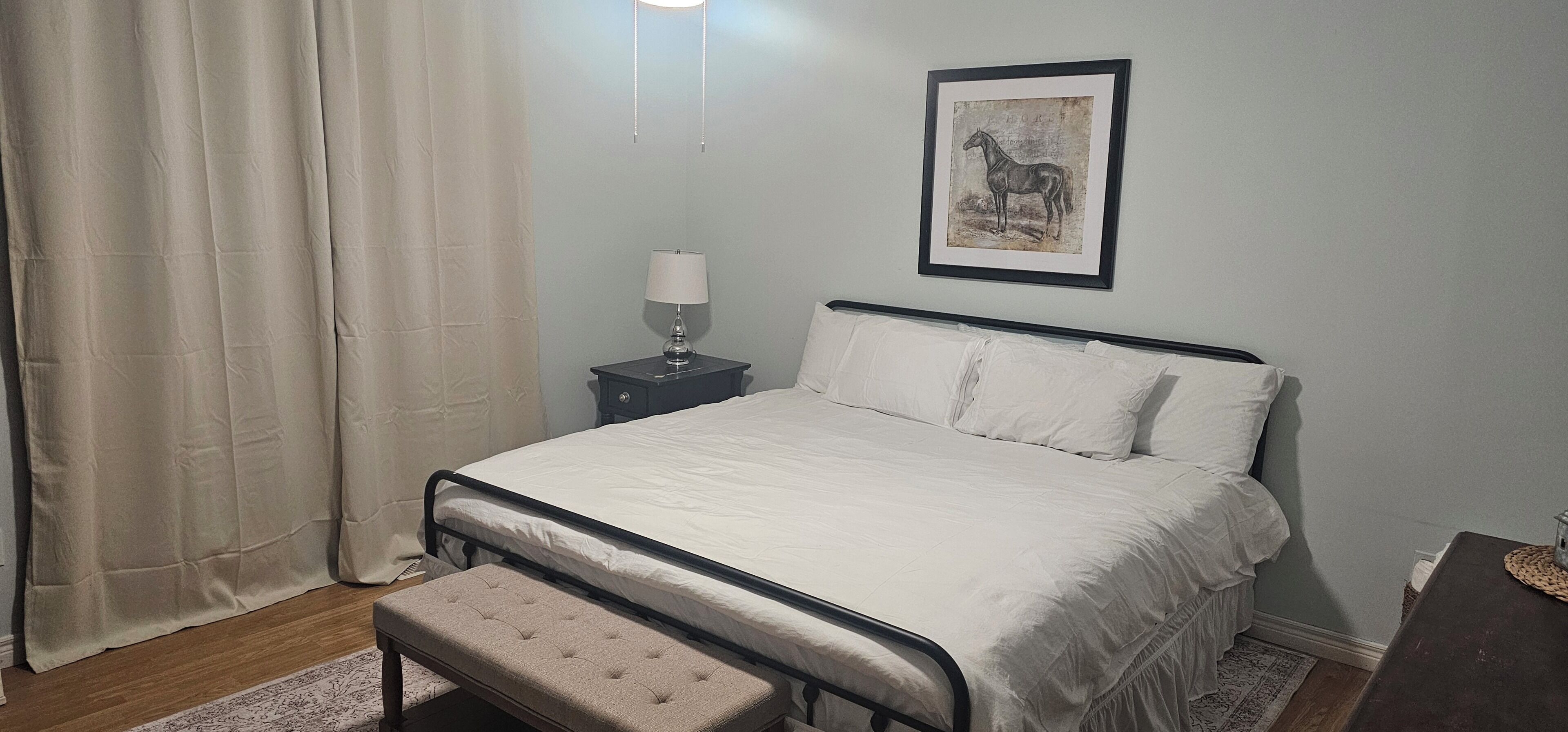 3 chambres, fer et planche à repasser, Wi-Fi, draps fournis