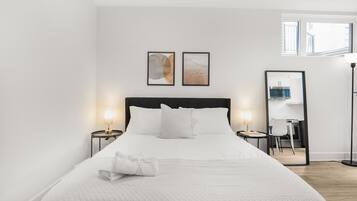 1 bedroom, iron/ironing board, WiFi (free), bed sheets