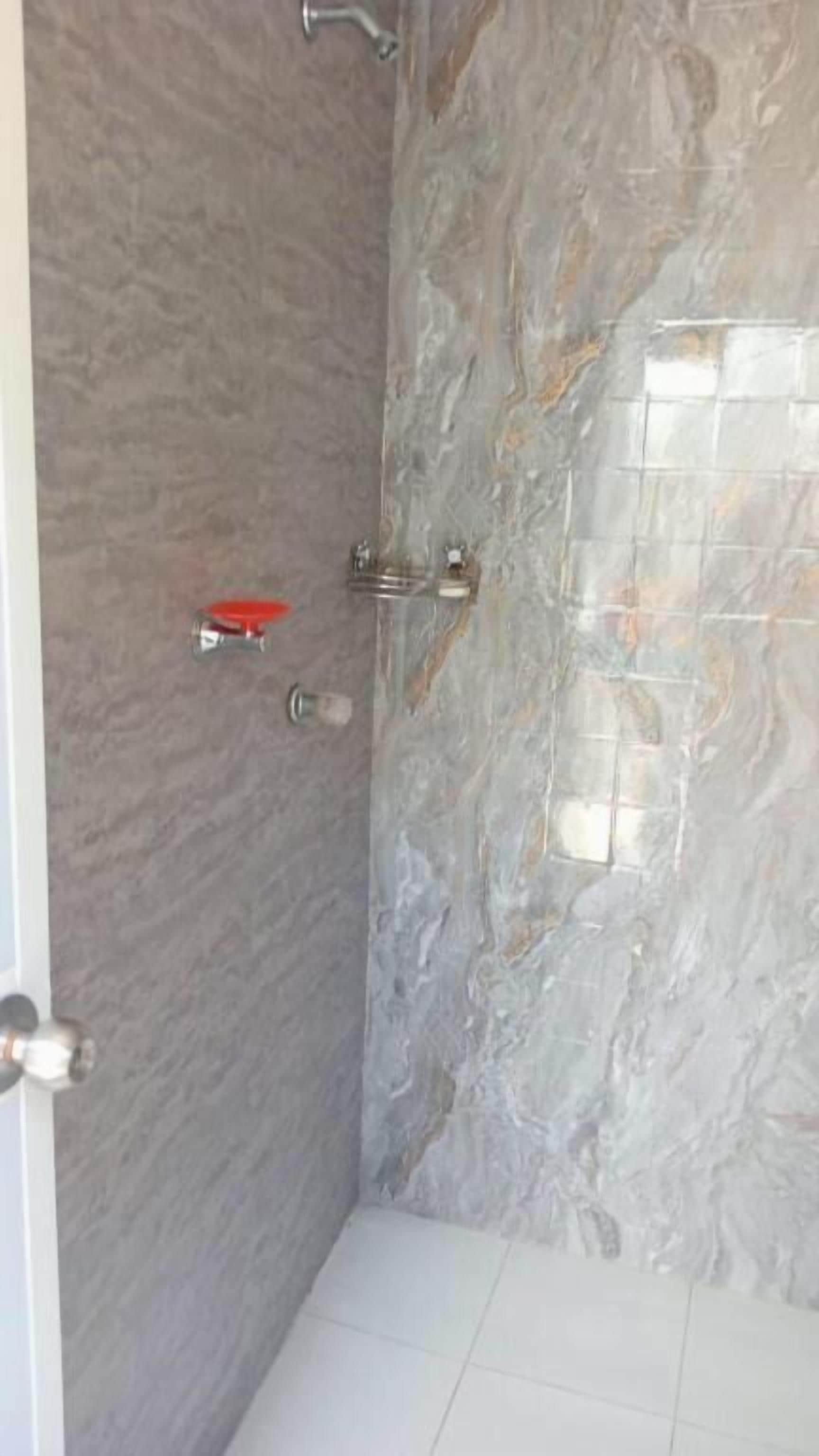 Asrama Umum Basic | Kamar mandi