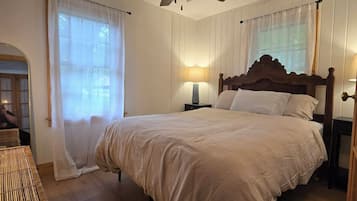 Free WiFi, bed sheets