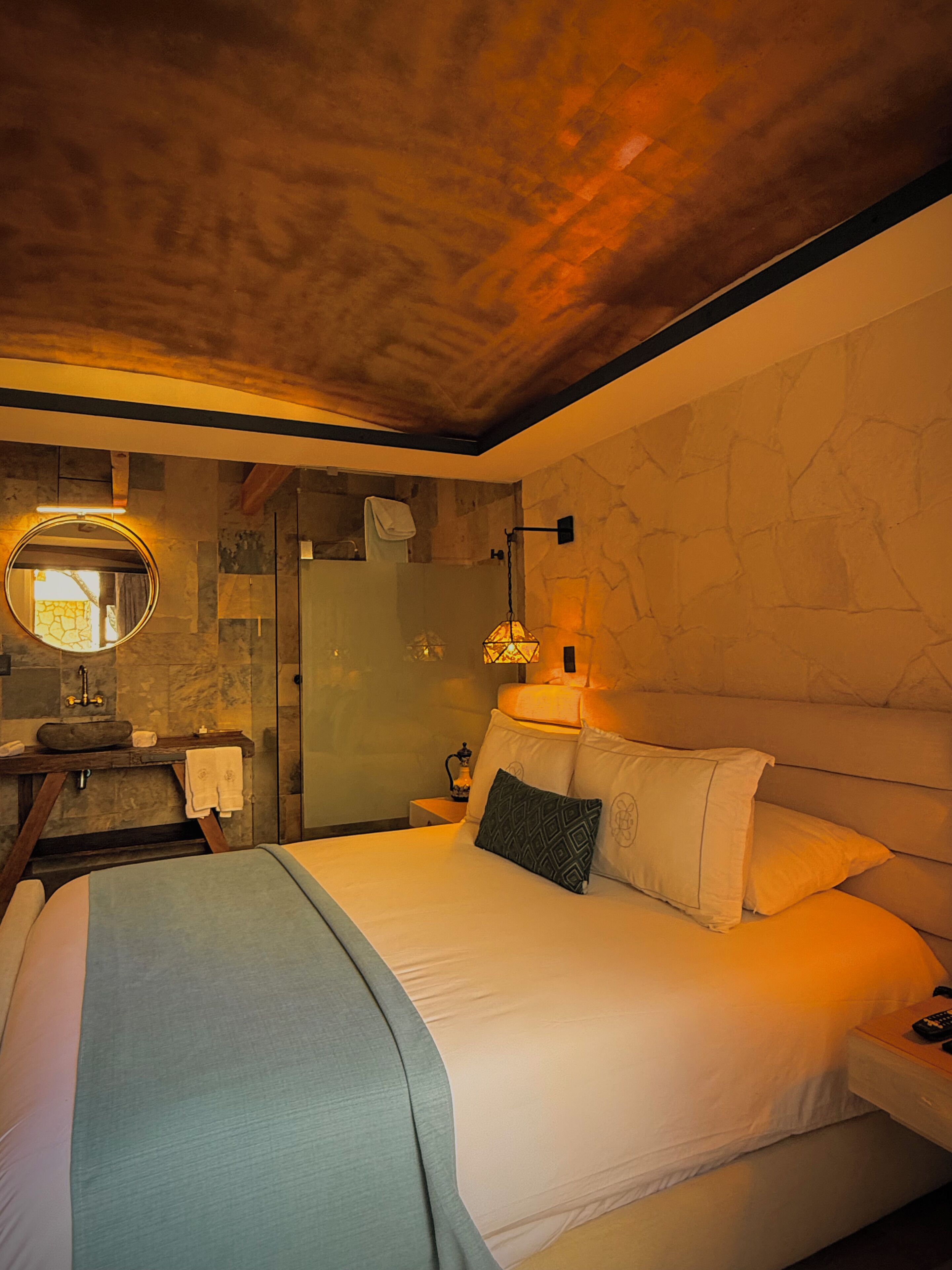 In-room safe, iron/ironing board, free WiFi