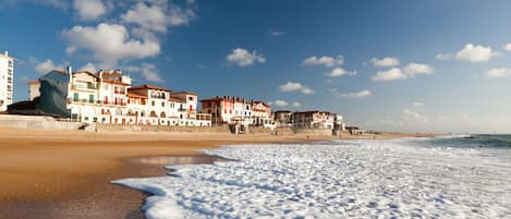 Vlak bij het strand