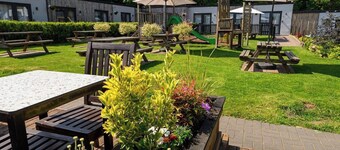 Shepherd's Hut Lodge