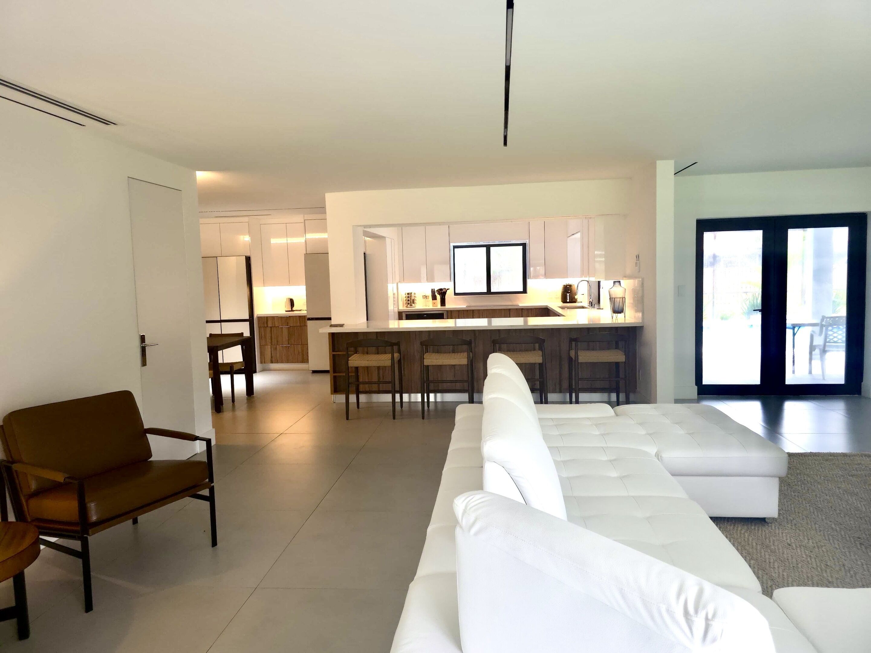 Luxury House, Ensuite, Pool View | Lounge