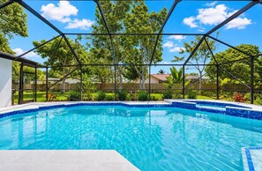 Luxury House, Ensuite, Pool View | Outdoor pool | Outdoor pool, a heated pool - Coral Springs Oasis Retreat (Coral Springs)