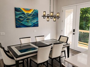 Dining - Atlanta Luxury Lakefront Retreat & Escape (Atlanta)