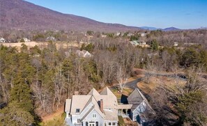 Exterior - 6BR w/ Pool near Wintergreen & Wineries, Sleeps 19 (Nellysford)