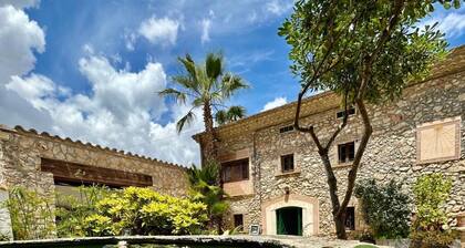Casa Montserrat Ruralvilla: Authentic Catalan Farmhouse with Modern Comforts