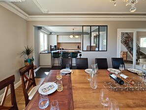 Dining - Castel Ar Vugale - Family home with sea view (Plouénan)