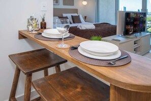 Dining - City View Studio near Malls | Pool, Gym & BBQ (Asunción)