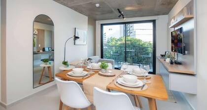 City Retreat in Best Area Pool Gym and Balcony