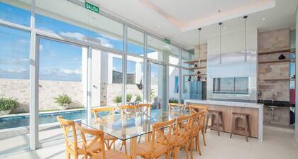 In the heart of Villamorra, Rooftop Pool & BBQ