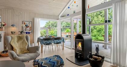 "Rise" - 600m from the sea by Interhome