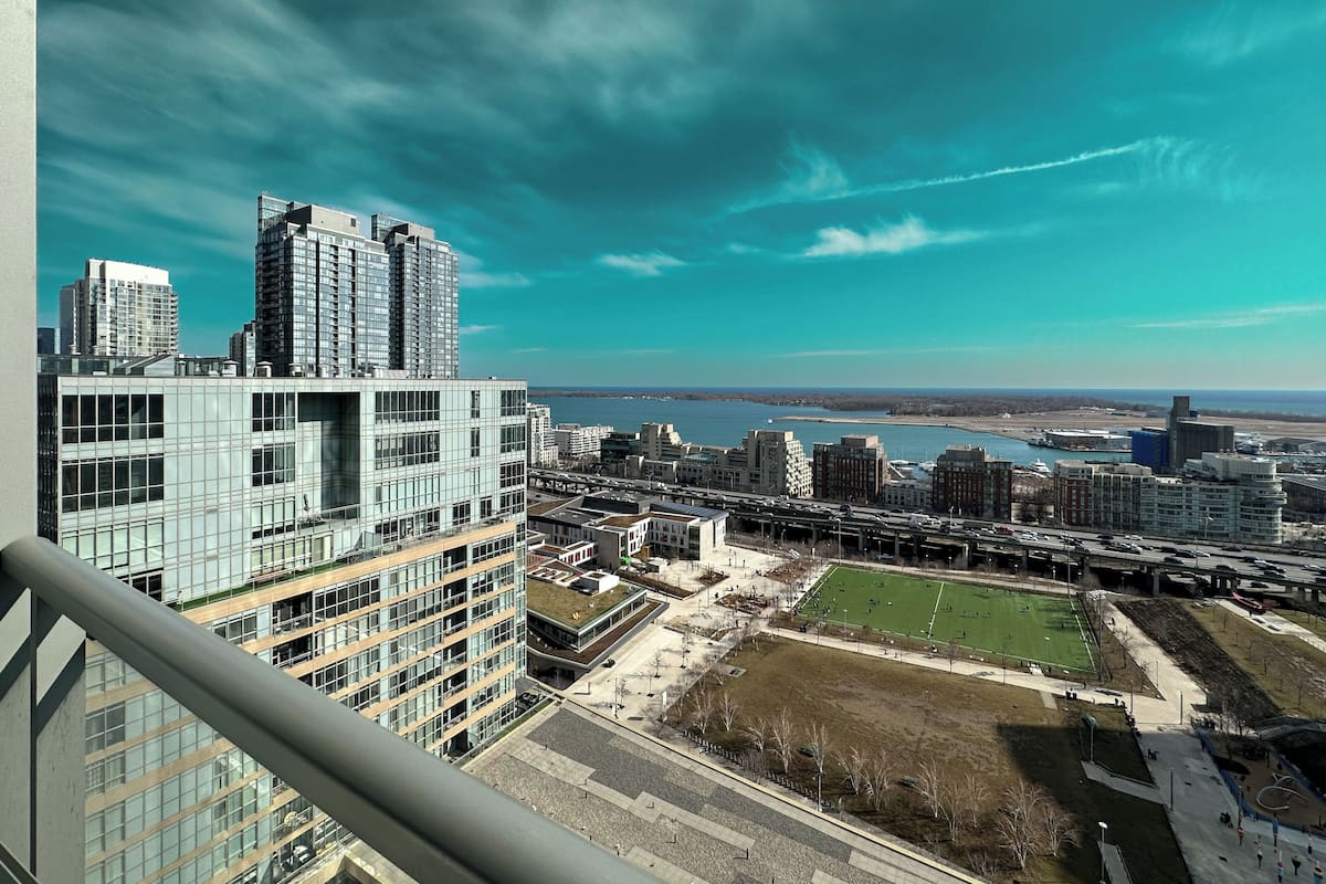 Comfort Suite, Multiple Beds, Kitchen, Lake View | Terrace/patio