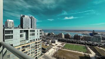 Comfort Suite, Multiple Beds, Kitchen, Lake View | Terrace/patio