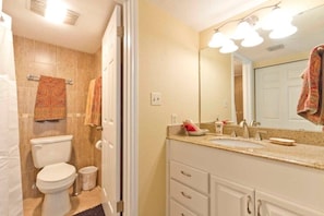Bathroom - Oceanfront Condo with Full Kitchen & Pet-Friendly (South Padre Island)