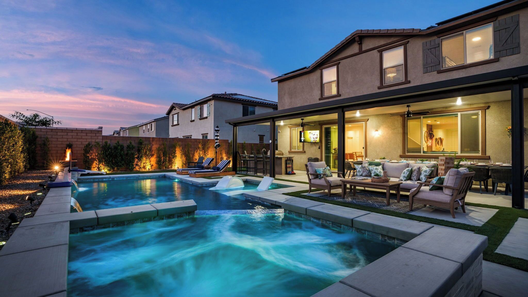 House (Multiple Bedrooms) | Front of property