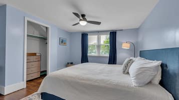3 bedrooms, iron/ironing board, free WiFi, bed sheets