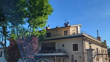 Esterni