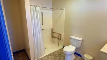 Standard Room, Mobility Accessible, Patio | Bathroom