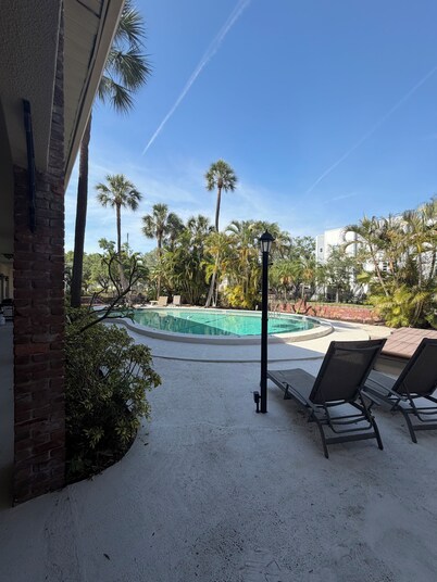 Rare 2-bedroom/2 bath condo in Davis Island - Tampa, Florida!