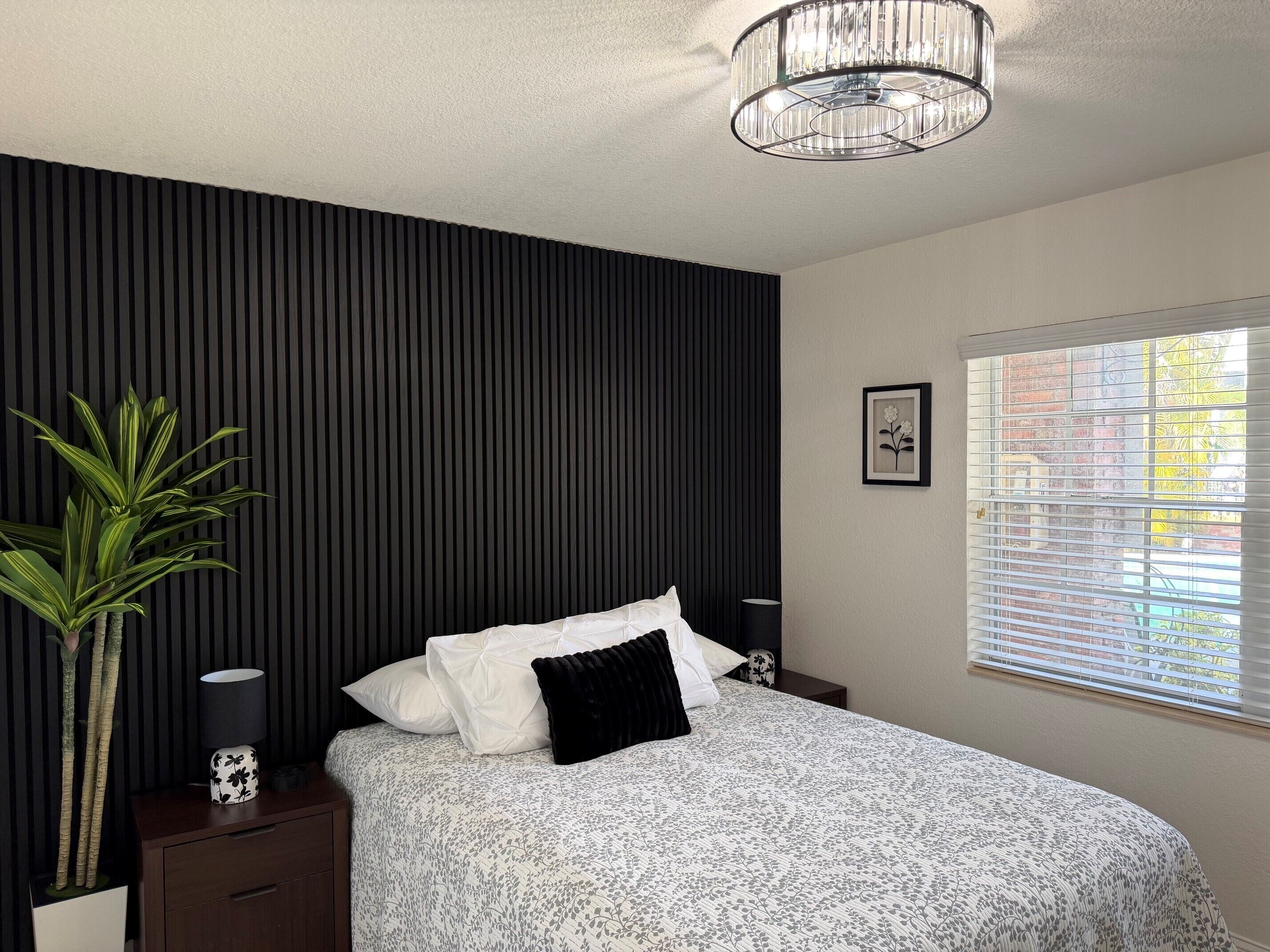 2 bedrooms, WiFi (free), bed sheets