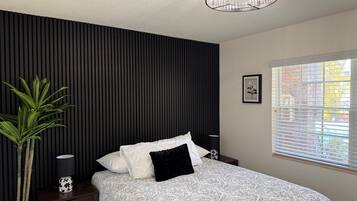 2 bedrooms, WiFi (free), bed sheets