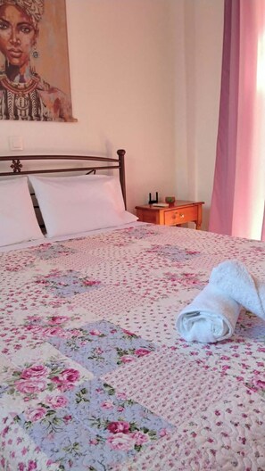 2 bedrooms, WiFi, bed sheets - Casa del Giardino - Cozy Home with Garden Near the Beach (Kolympia)