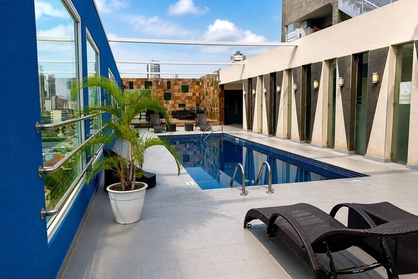 Piscina externa