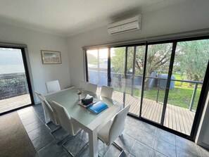 Dining - The Blue Pipi @ Venus Bay (Venus Bay)