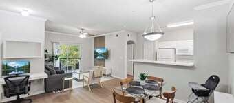  Inwoods Park by Stylish Stays