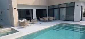 Pool - Casa Arroyo Blanco
A sanctuary mixing peaceful jungle with modern amenities (Akumal)