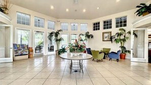 Lobby - Cozy 3-bedroom townhome with AC in perfect Kissimmee (Kissimmee)