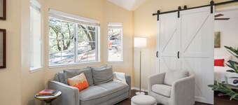 Serene Hillside Retreat Minutes from Downtown Walnut Creek