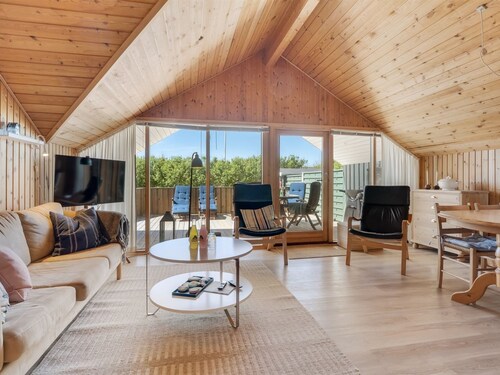 "Greta" - 300m from the sea by Interhome