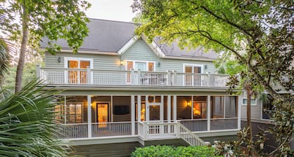 Hear the waves, steps to beach! Huge 6BR/5BA, pool access, golf views, 2 decks!