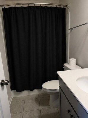 Bathroom - Elegant & Comfortable Private Room Near Uptown (Charlotte)