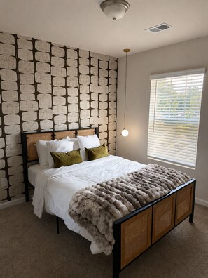 Room - Elegant & Comfortable Private Room Near Uptown (Charlotte)