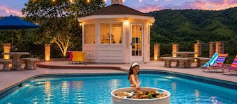 Luxury Redlands Escape/Pool, Putting Green, Arcade