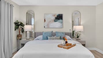 Desk, iron/ironing board, WiFi, bed sheets