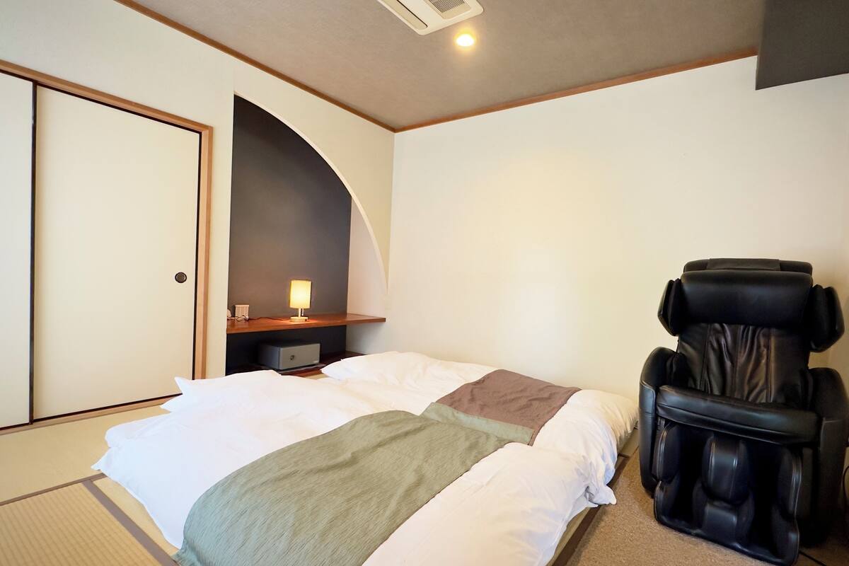 Basic Twin Room | WiFi (free)