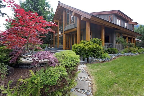 Cozy ski chalet on Nicklaus North Golf Course