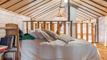 2 bedrooms, Internet
