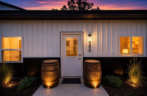Wild Warehouse in the Cornfields w/ a Party Pool!