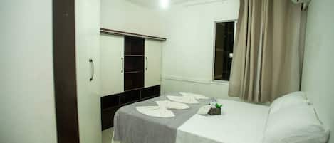 3 bedrooms, free WiFi, bed sheets