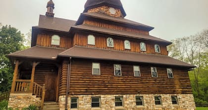 Peaceful retreat above the Delaware River